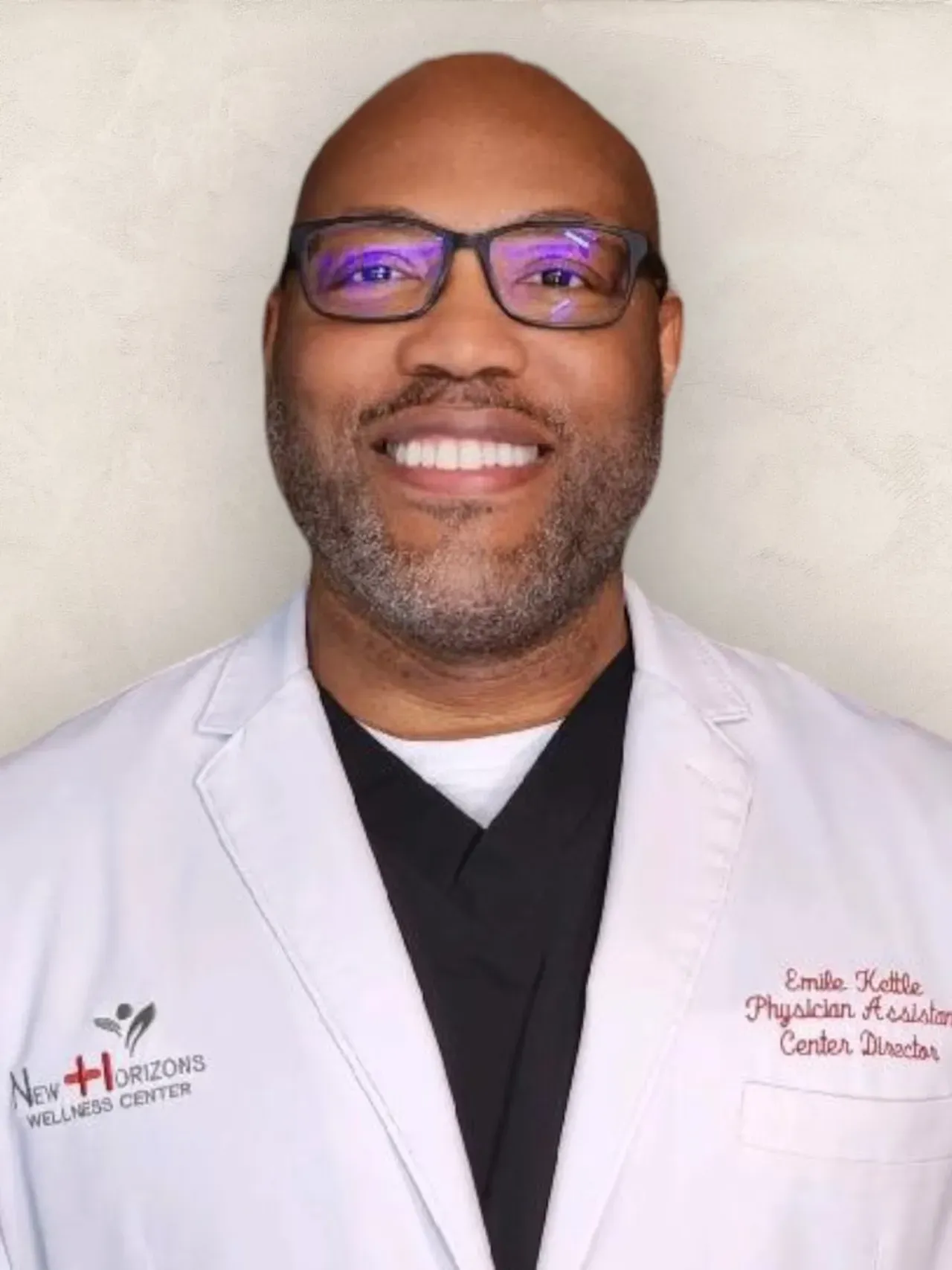 Emile Kettle, PA, Asistente Médico y Director del Centro de New Horizons Wellness Center and MediSpa en Shenandoah, TX